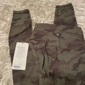 Lululemon 25” Align leggings size 4 Camo print